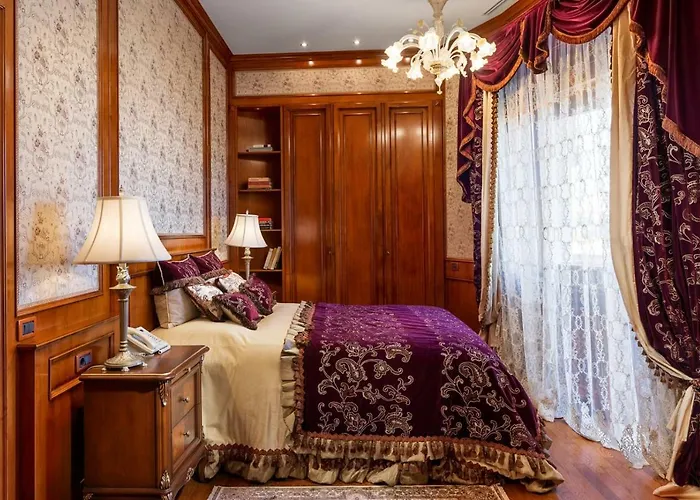 Diplomat Suite